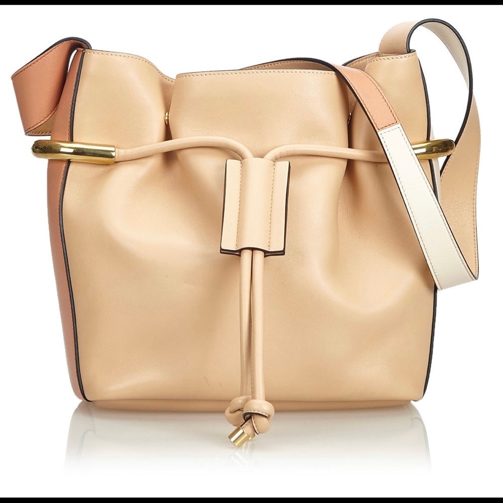 CHLOÉ Emma Small Leather Bucket Bag - Ivory & Buff